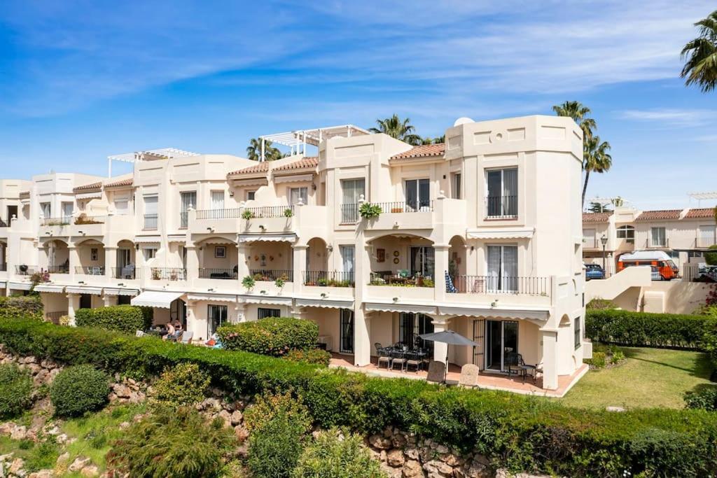 La Quinta Hills - Luxury